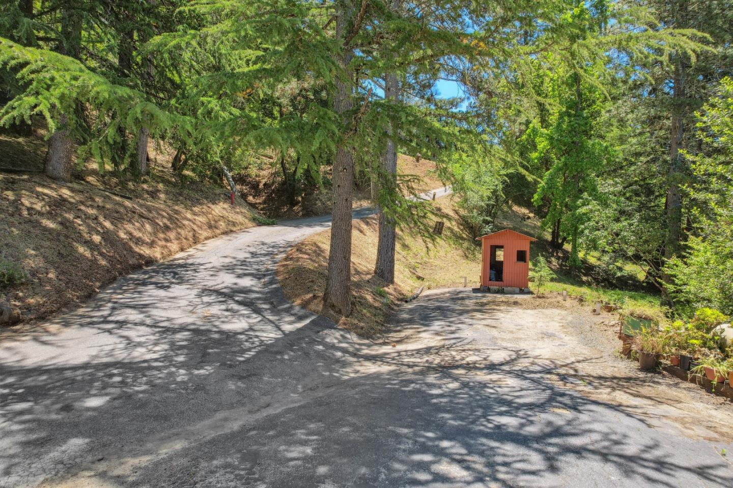 24895 Skyland Road Los Gatos, CA 95033 - Photo 70 of 113