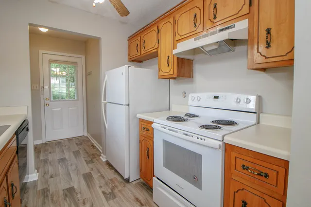 $1,230 | 112 Grant Avenue, Oak Grove, KY 42262