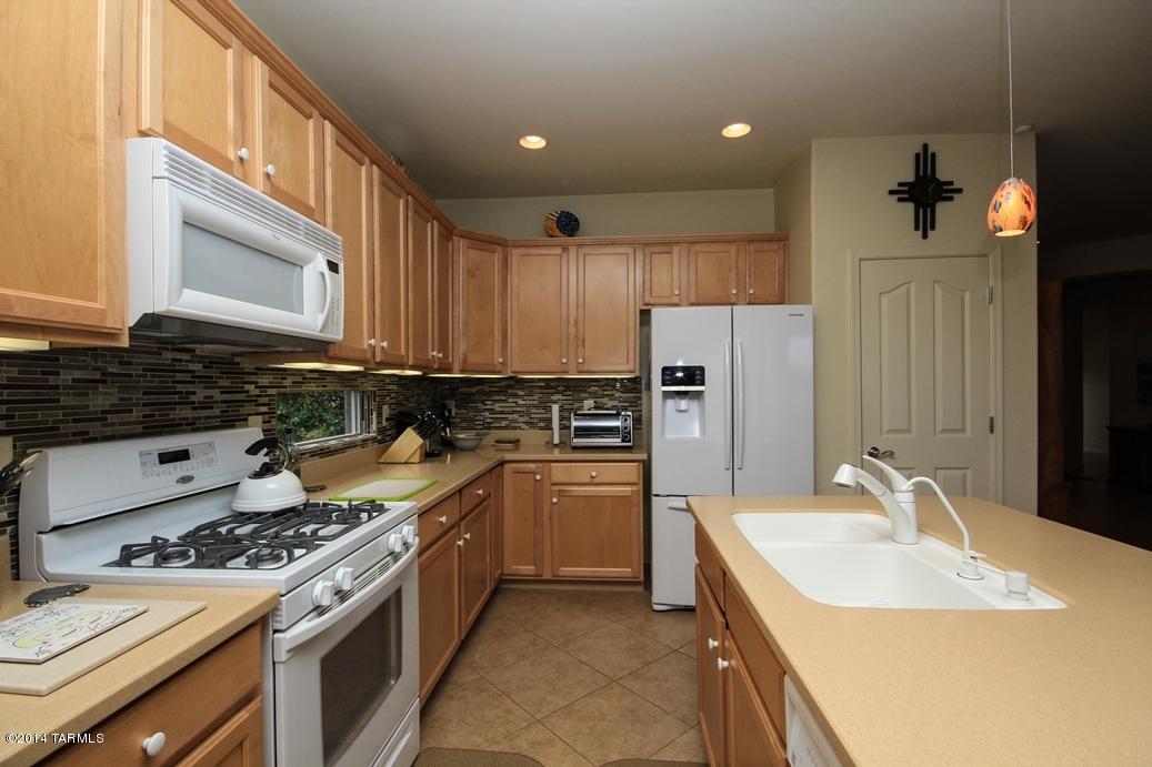11700 North Sage Brook Road Tucson, AZ 85737 - Photo 4 of 21