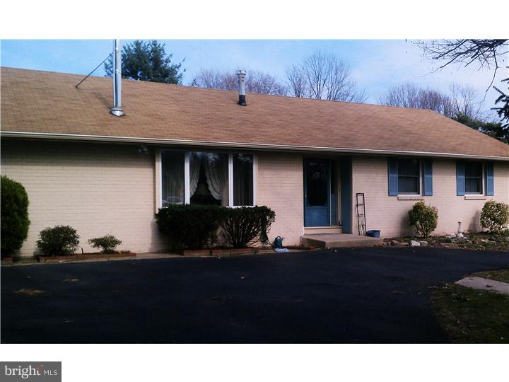2675 Lisayne Road Hatboro, PA 19040 - Photo 2 of 10 Exterior Front