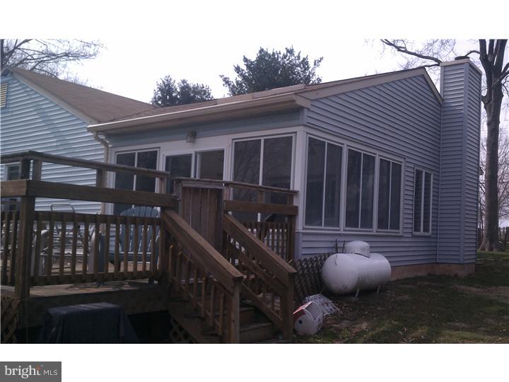 2675 Lisayne Road Hatboro, PA 19040 - Photo 9 of 10 Deck