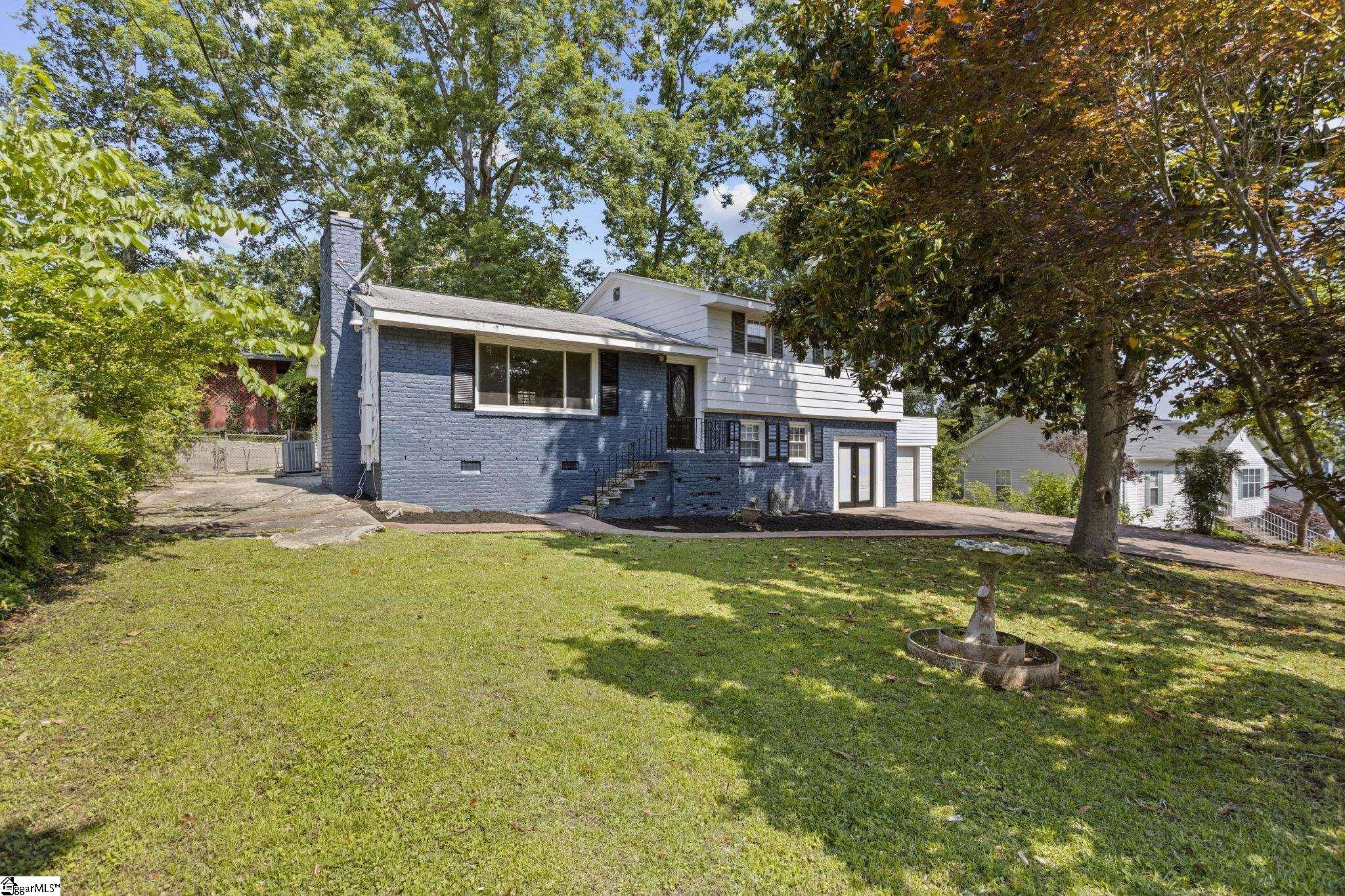 106 Chesterfield Road Greenville, SC 29605 - Photo 4 of 30 Gallery Image 4