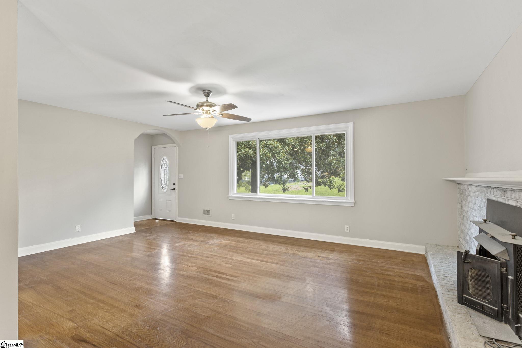 106 Chesterfield Road Greenville, SC 29605 - Photo 8 of 30 Gallery Image 8