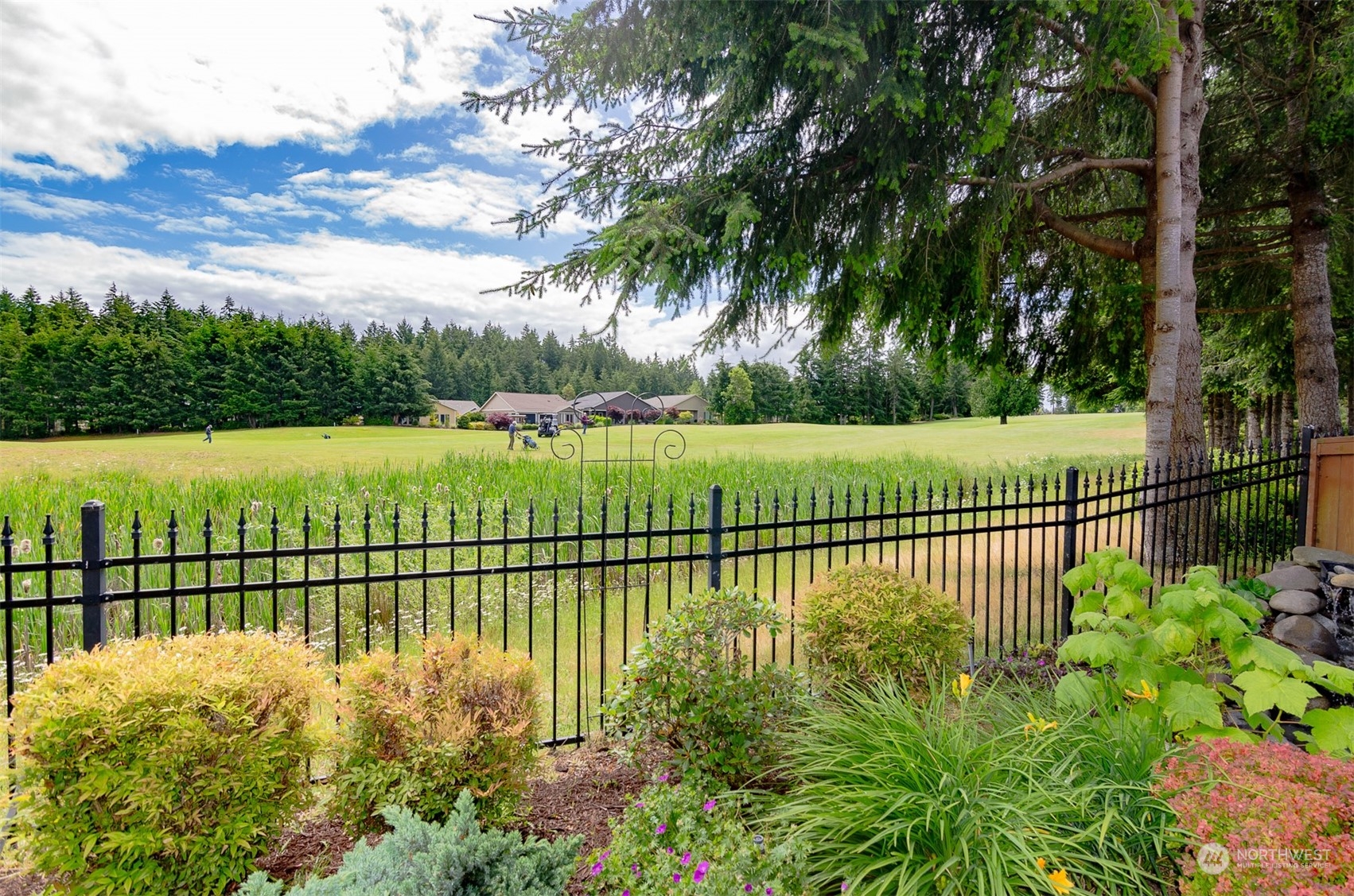 8401 Orcas Loop Northeast Lacey, WA 98516 - Photo 4 of 40