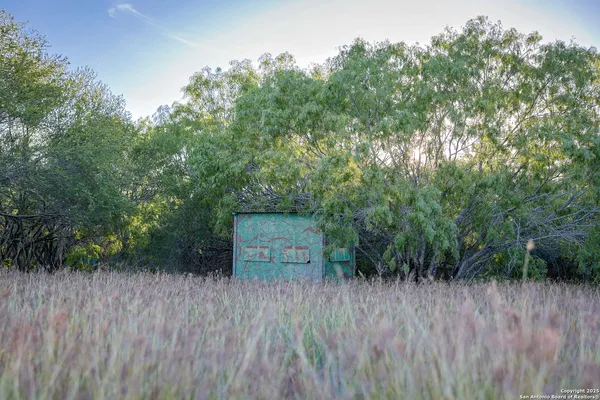 $900,000 | 6266 Highway 281, Three Rivers, TX 78071