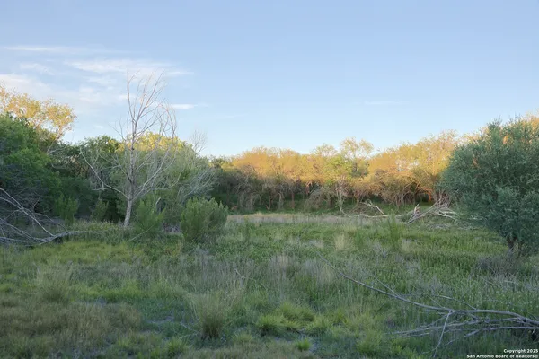 $900,000 | 6266 Highway 281, Three Rivers, TX 78071