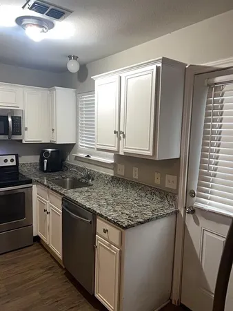 $1,700 | 1901 Wright Street, Greenville, TX 75401