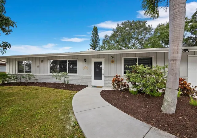 $475,000 | 2417 Parson Lane, Sarasota, FL 34239