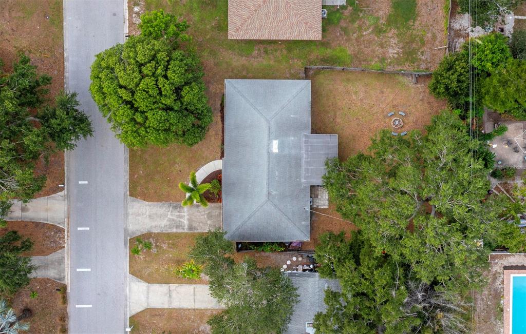 2417 Parson Lane Sarasota, FL 34239 - Photo 32 of 36