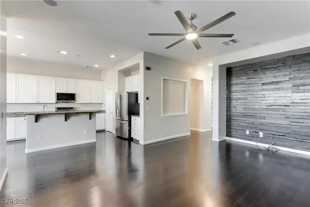 $2,769 | 6632 Ditmars Street, Las Vegas, NV 89166