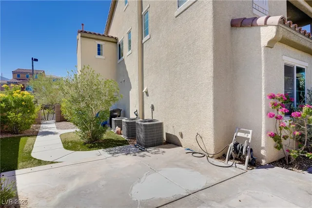 $2,769 | 6632 Ditmars Street, Las Vegas, NV 89166