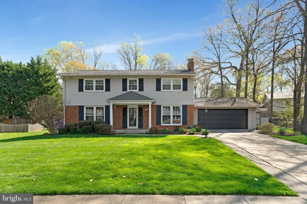 $1,299,990 | 1709 Pebble Beach Drive, Vienna, VA 22182