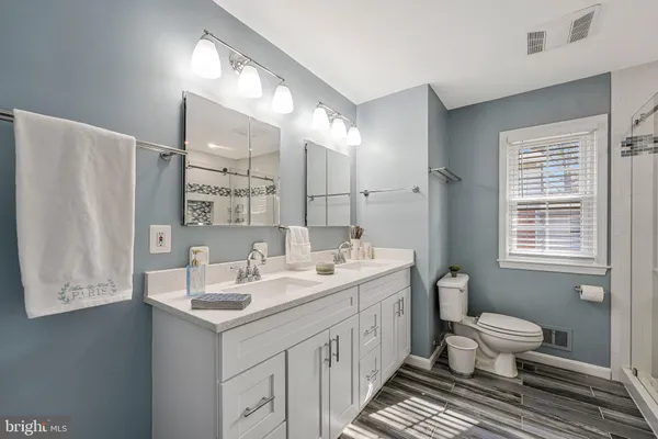 $1,299,990 | 1709 Pebble Beach Drive, Vienna, VA 22182