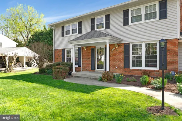 $1,299,990 | 1709 Pebble Beach Drive, Vienna, VA 22182