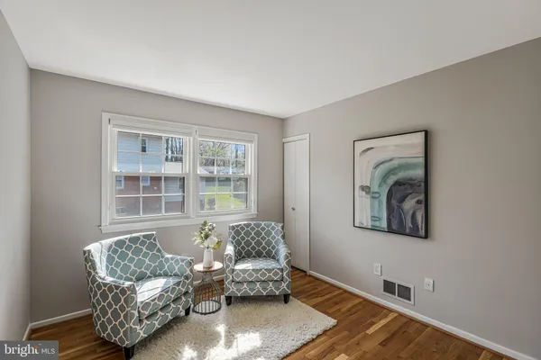 $1,299,990 | 1709 Pebble Beach Drive, Vienna, VA 22182