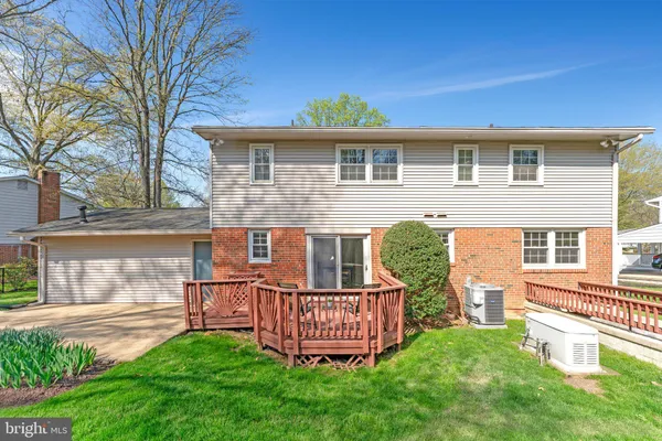 $1,299,990 | 1709 Pebble Beach Drive, Vienna, VA 22182