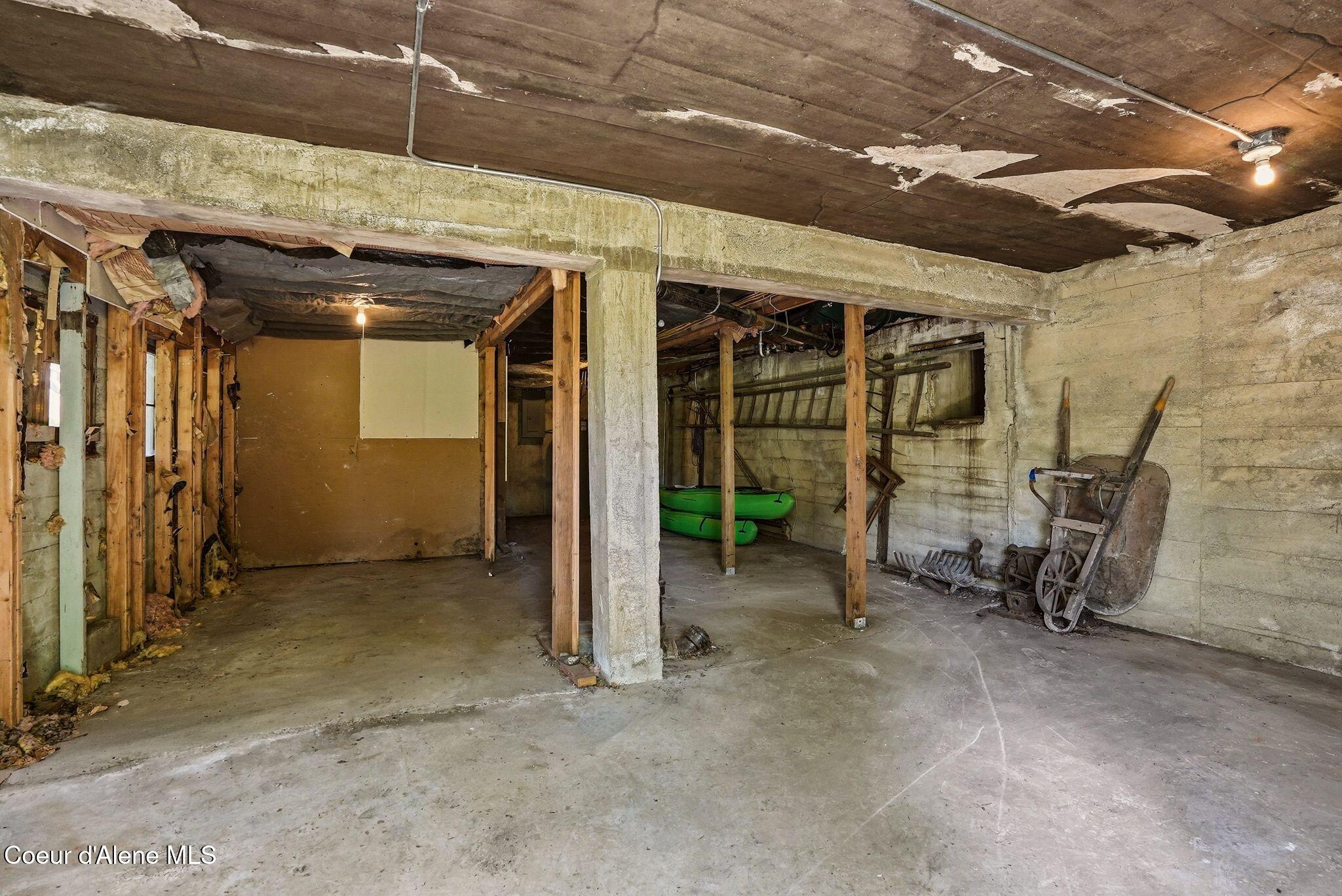 24305 North Lakeview Boulevard Rathdrum, ID 83858 - Photo 31 of 45 unfinished basement
