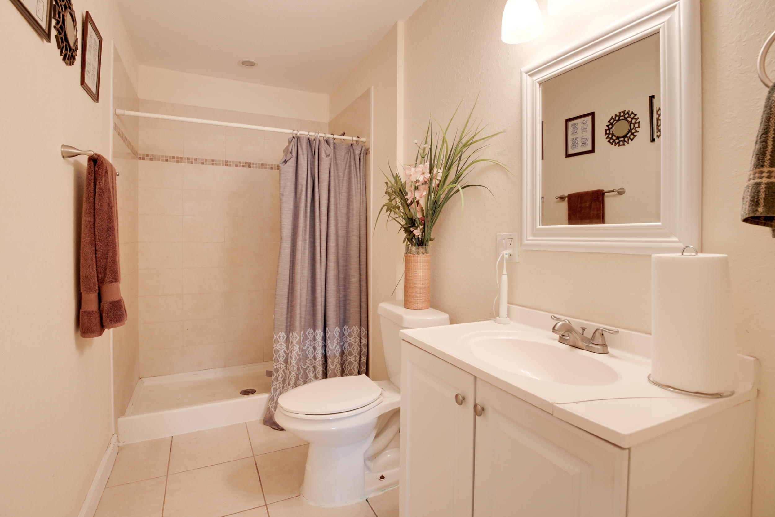 1239 Brown Road Lantana, FL 33462 - Photo 23 of 33 1239 Brown Rd (24)
