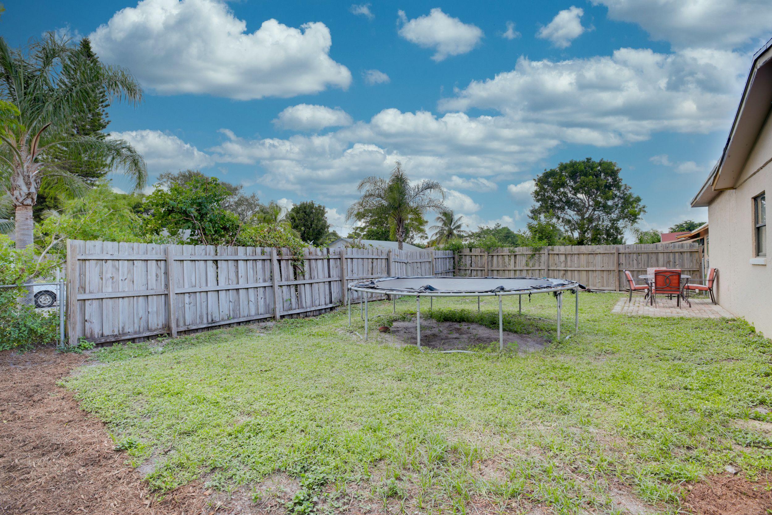1239 Brown Road Lantana, FL 33462 - Photo 29 of 33 1239 Brown Rd (31)