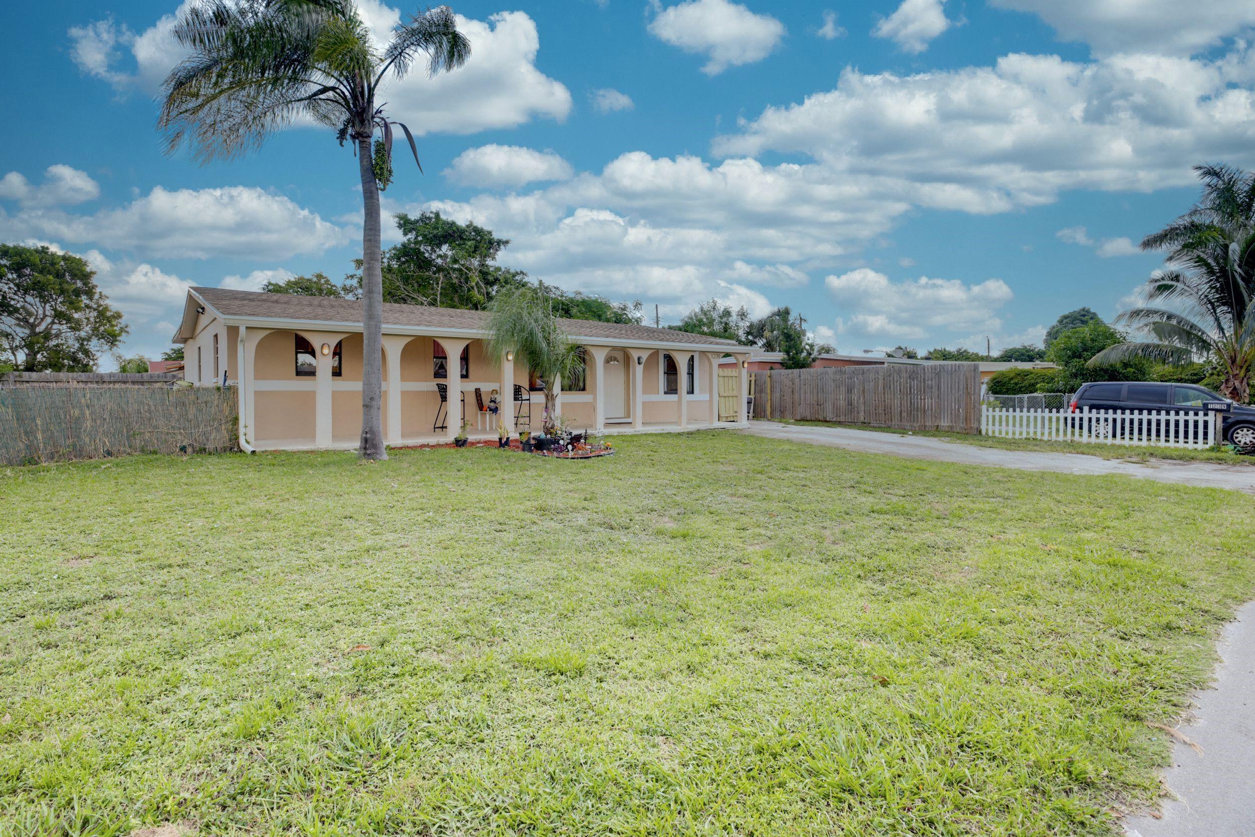 1239 Brown Road Lantana, FL 33462 - Photo 32 of 33 1239 Brown Rd (34)