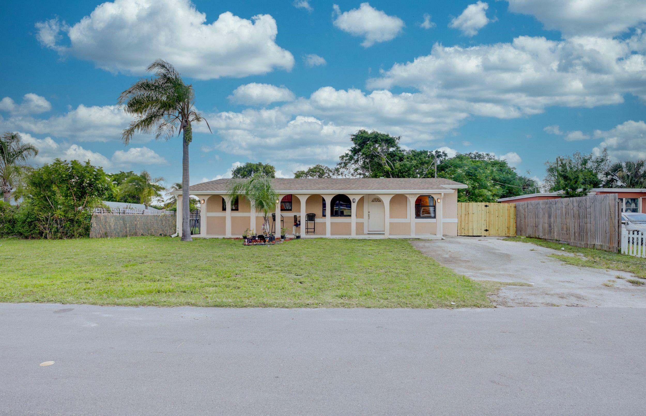 1239 Brown Road Lantana, FL 33462 - Photo 33 of 33 1239 Brown Rd (35)