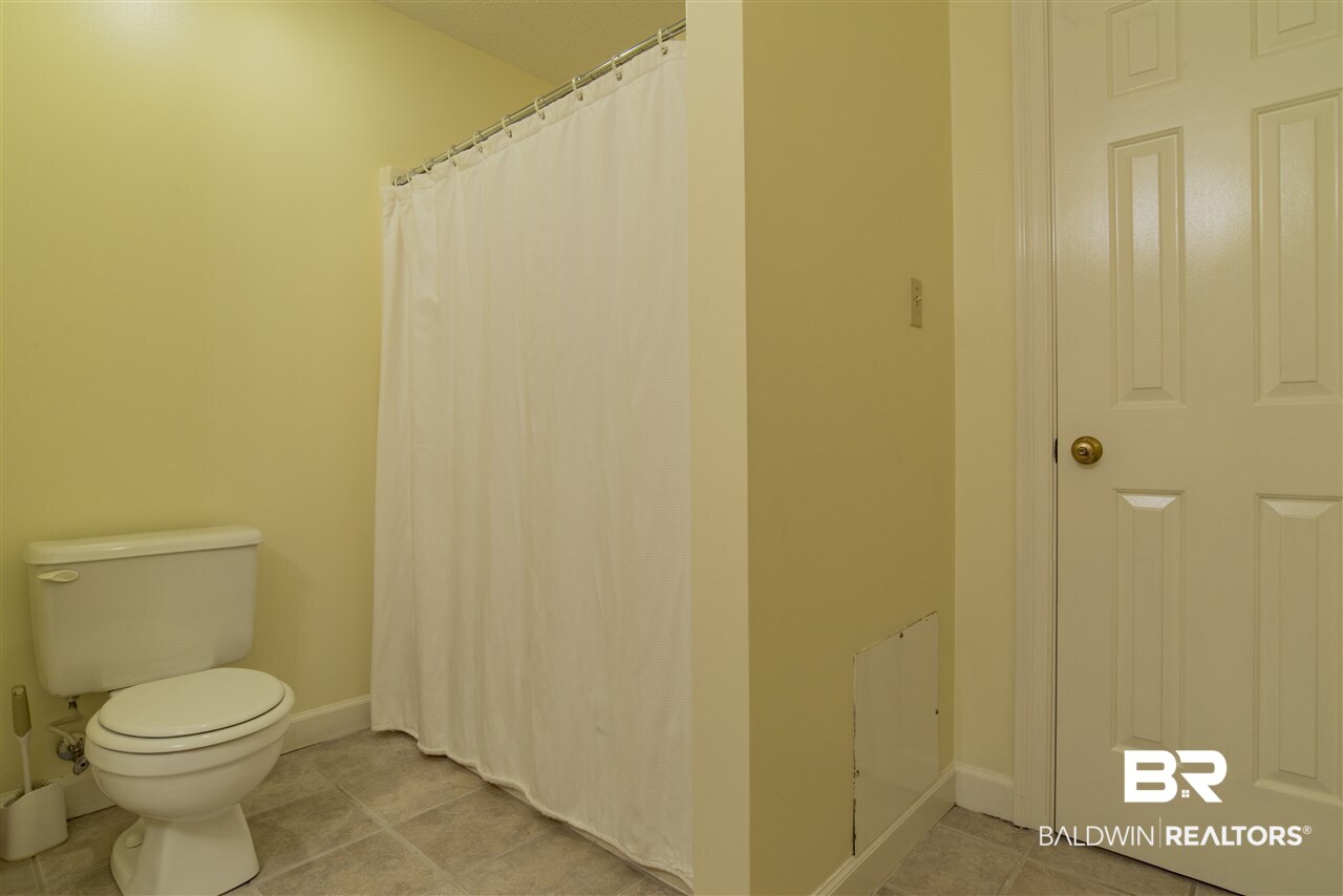 408 Potters Mills Road Daphne, AL 36526 - Photo 37 of 41 BATHROOM 3