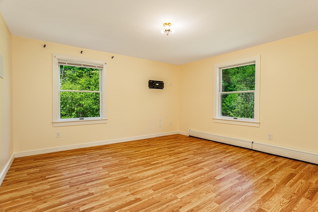 100 Stone Bridge Road Templeton, MA 01468 - Photo 9 of 29