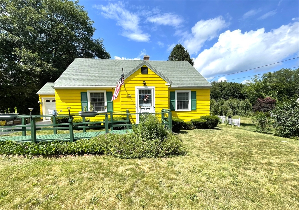 13 Prescott Street Rutland, MA 01543 - Photo 2 of 33