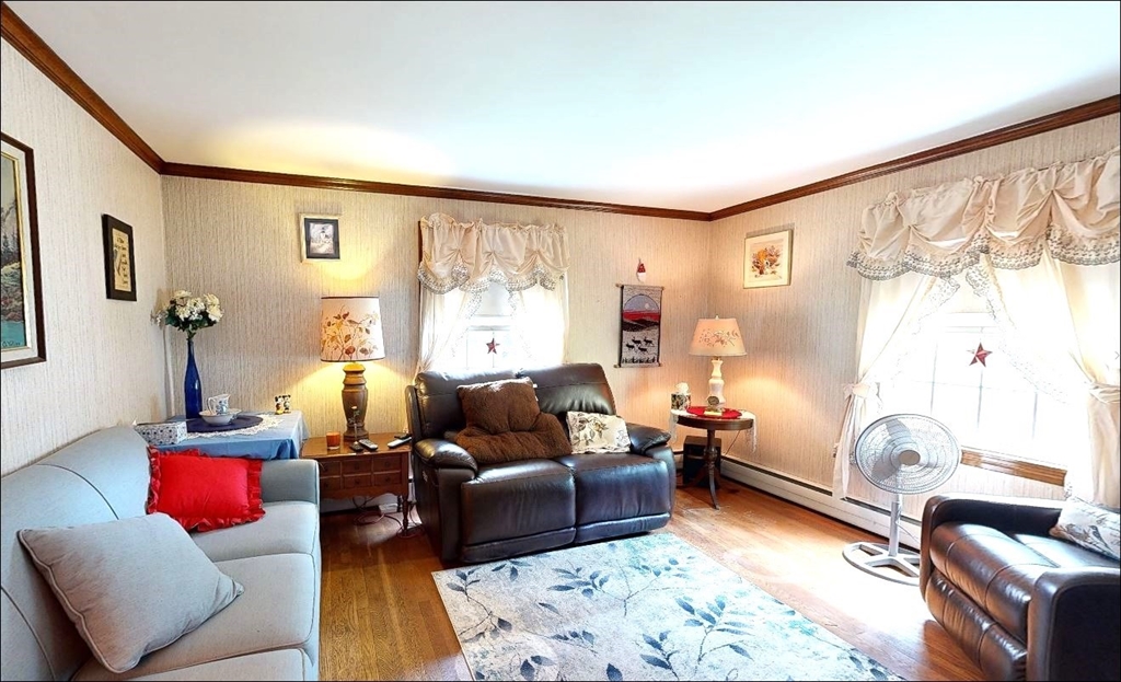 13 Prescott Street Rutland, MA 01543 - Photo 4 of 33