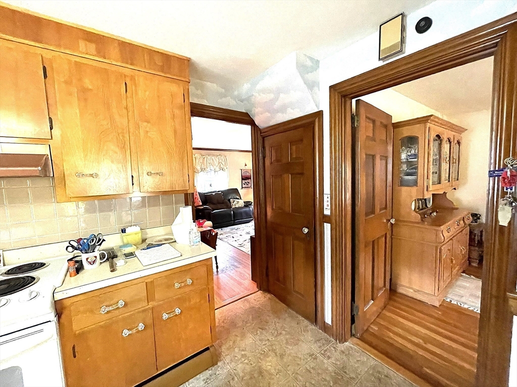 13 Prescott Street Rutland, MA 01543 - Photo 7 of 33