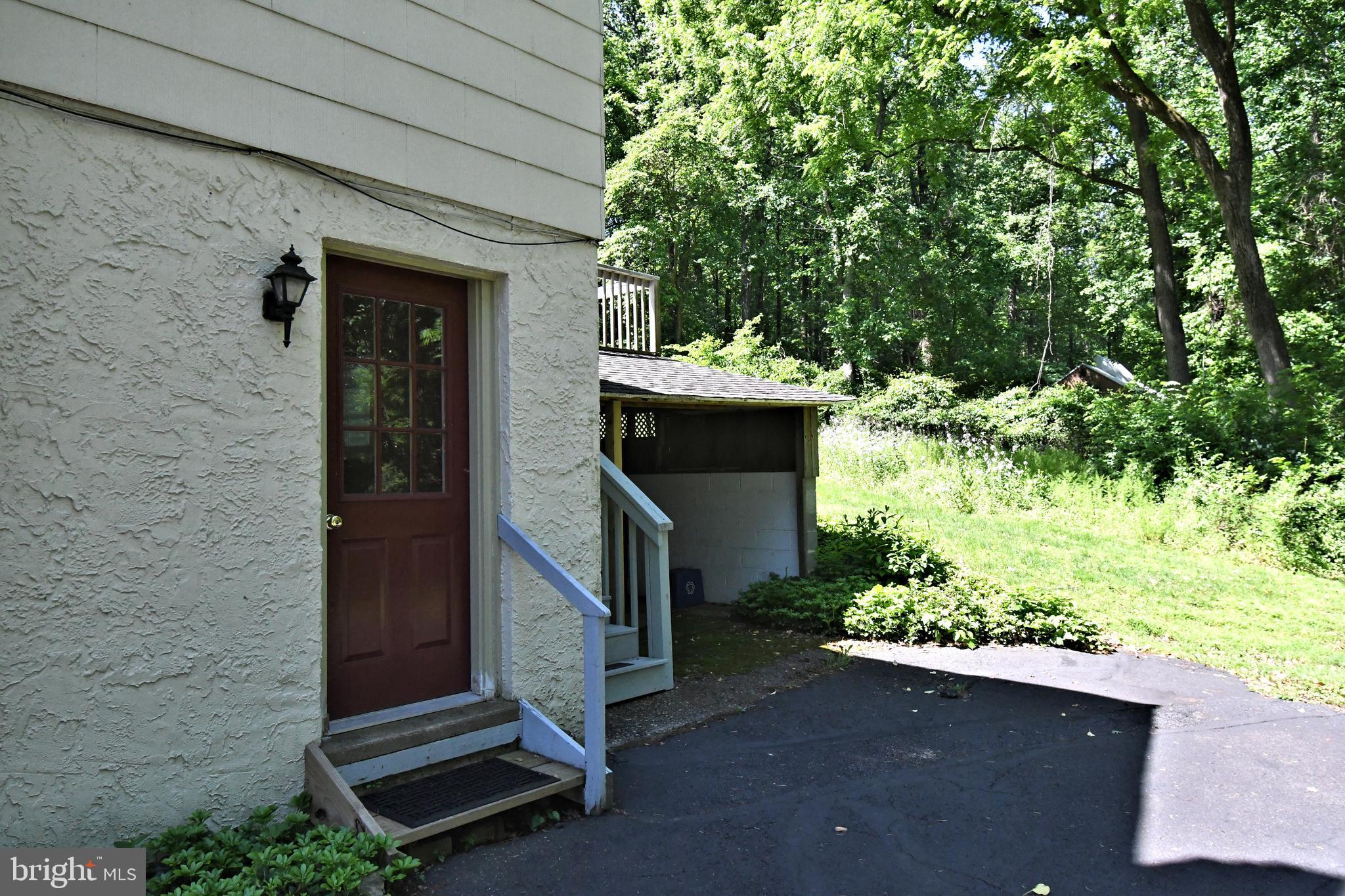 3479 Windy Bush Road New Hope, PA 18938 - Photo 3 of 24 Main floor entrance