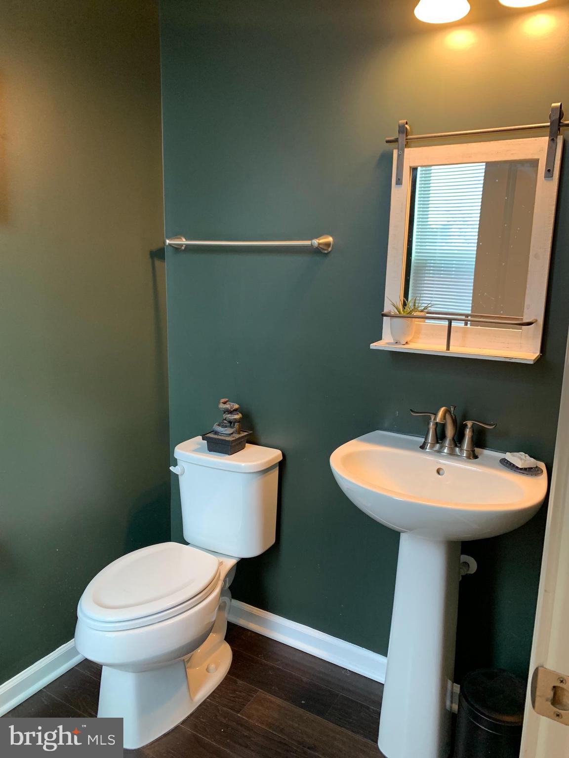 10206 Aerospace Road Lanham, MD 20706 - Photo 9 of 16 Main Level powder room