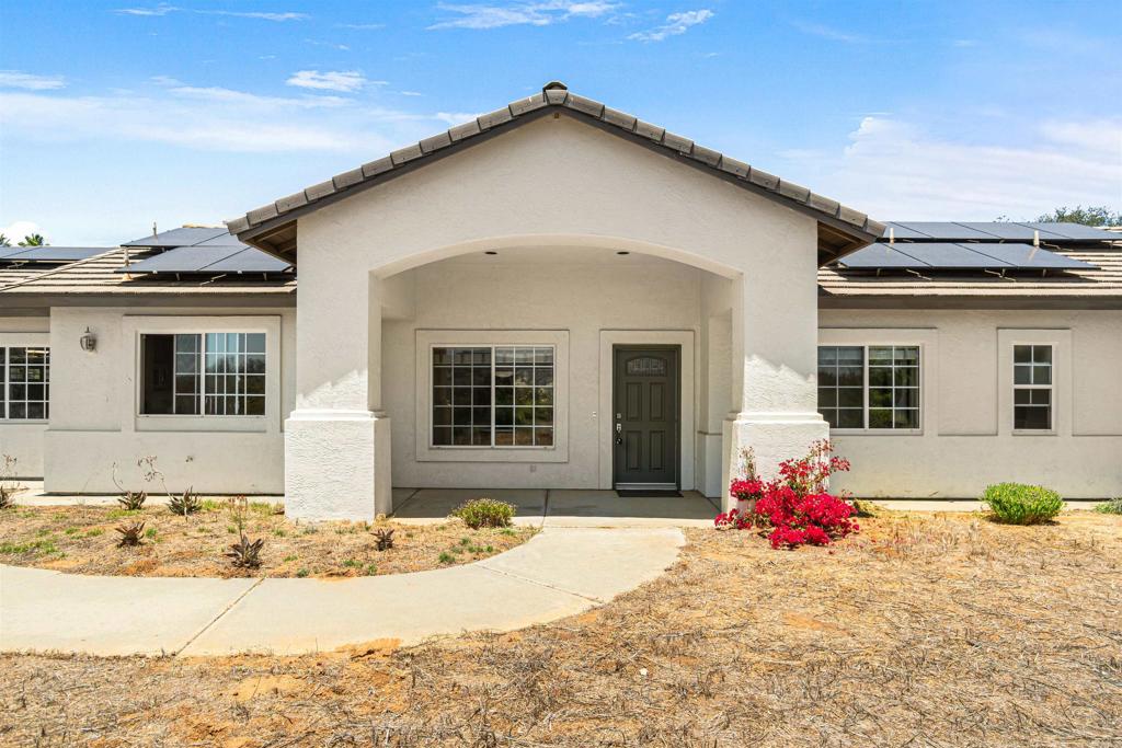 29027 The Yellow Brick Road Valley Center, CA 92082 - Photo 2 of 36