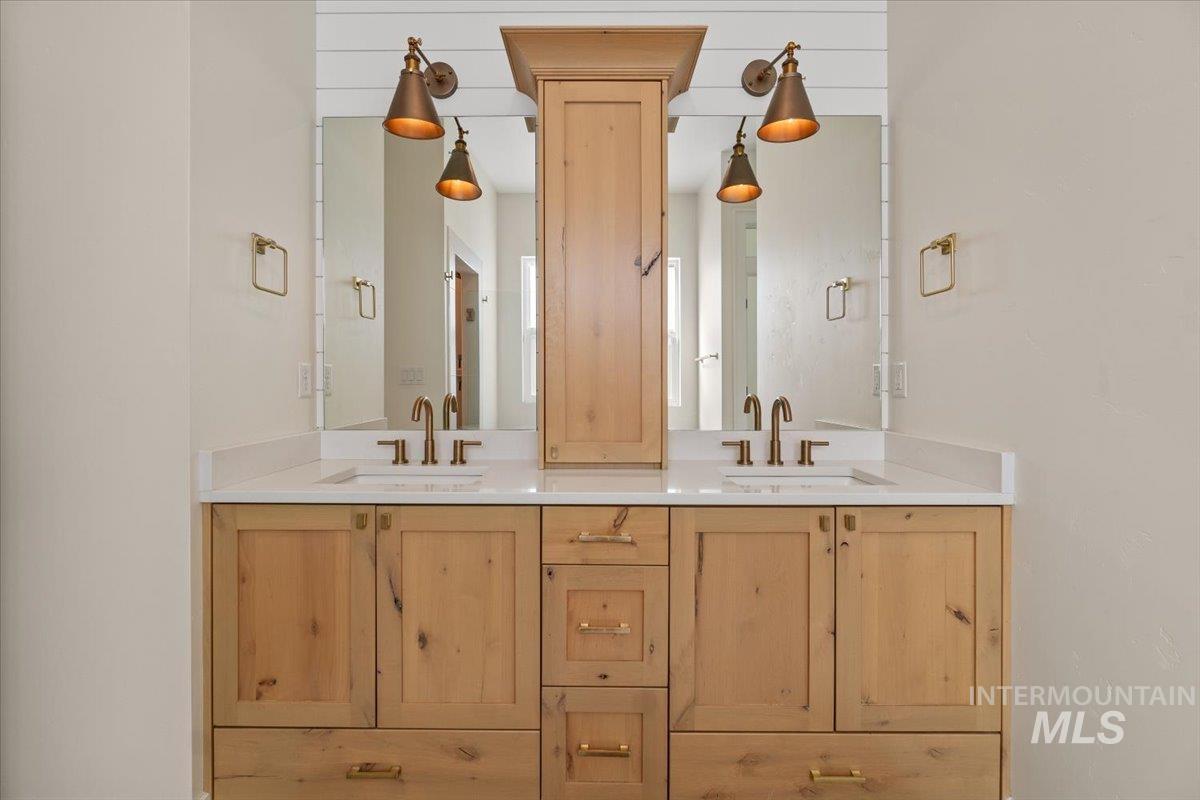 207 West Wrangler Street Meridian, ID 83646 - Photo 22 of 44