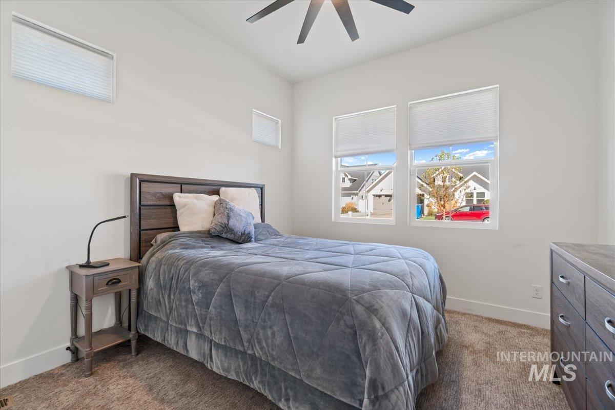 207 West Wrangler Street Meridian, ID 83646 - Photo 31 of 44