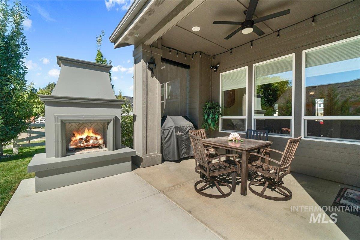 207 West Wrangler Street Meridian, ID 83646 - Photo 34 of 44