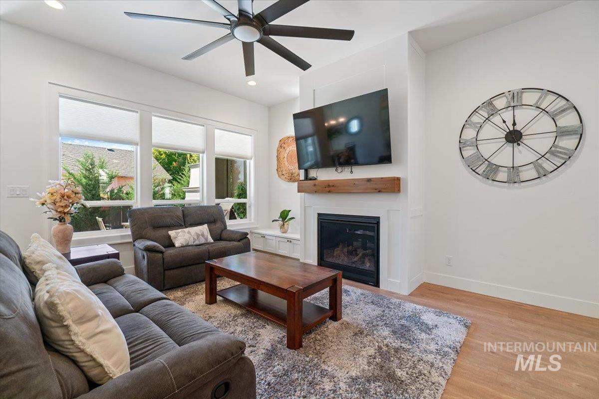 207 West Wrangler Street Meridian, ID 83646 - Photo 10 of 44