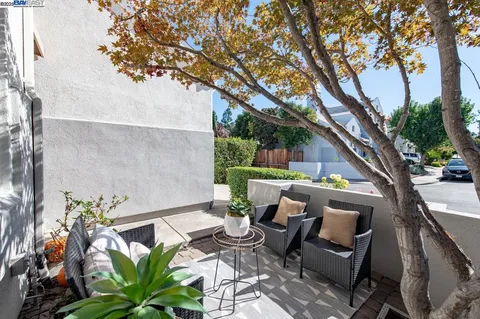 $1,475,000 | 297 Del Valle Court, Pleasanton, CA 94566