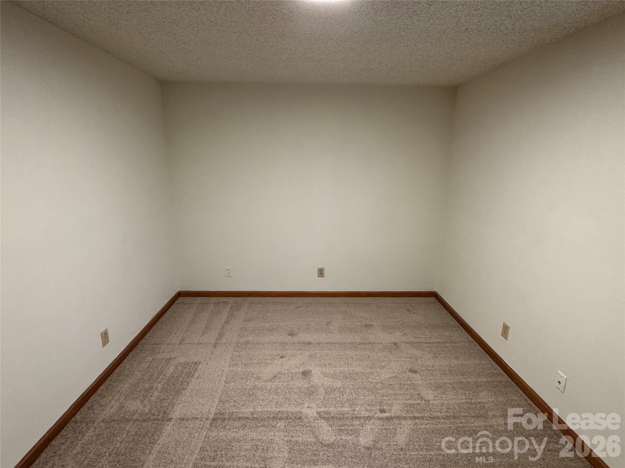 2033 Oakdale Road, Unit F Charlotte, NC 28216 - Photo 8 of 10