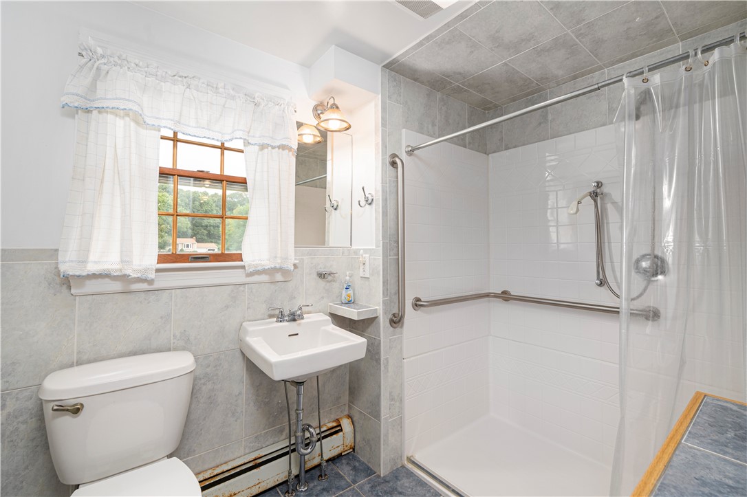 302 Potter Road North Kingstown, RI 02852 - Photo 18 of 22 Gallery Image 18