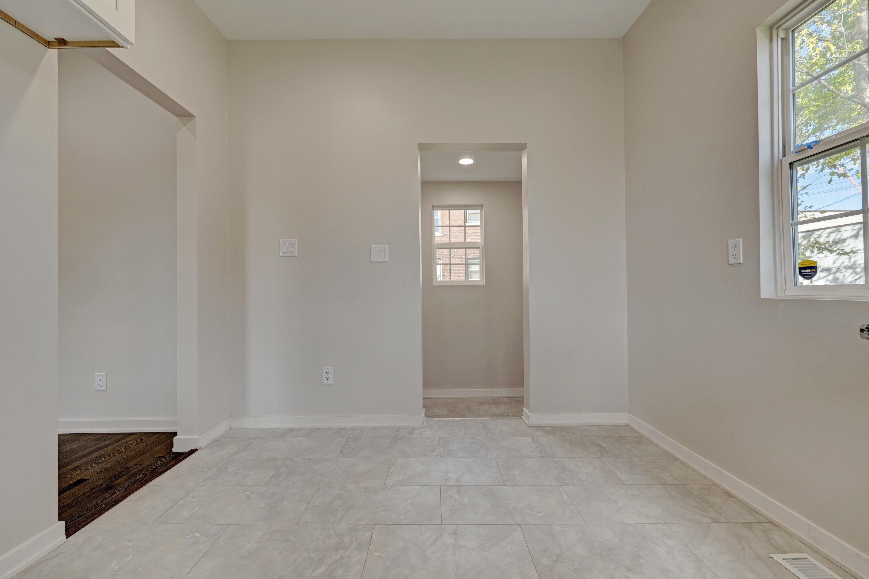 6142 Commonwealth Street Detroit, MI 48208 - Photo 17 of 48 14) Dining Area