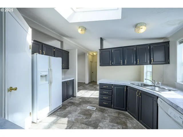 $109,000 | 4155 Northeast Three Mile Lane, Unit 78, McMinnville, OR 97128