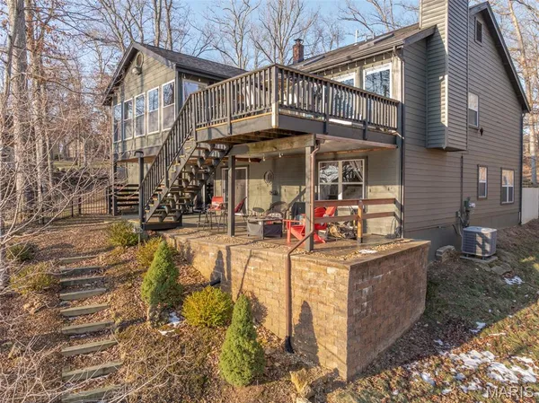 $1,089,000 | 540 Lorraine Lake Drive, Innsbrook, MO 63390