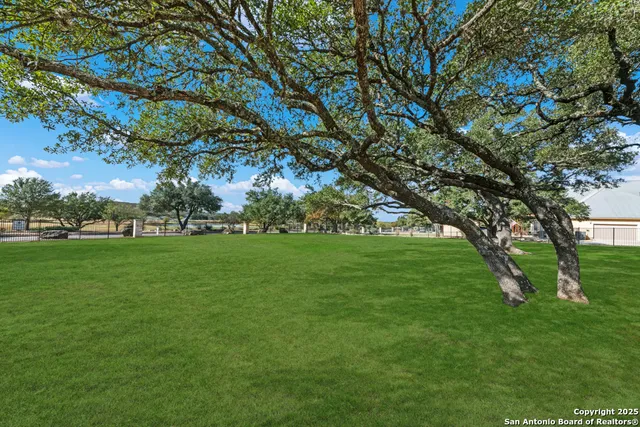 $1,250,000 | 415 Redland Drive, Spring Branch, TX 78070