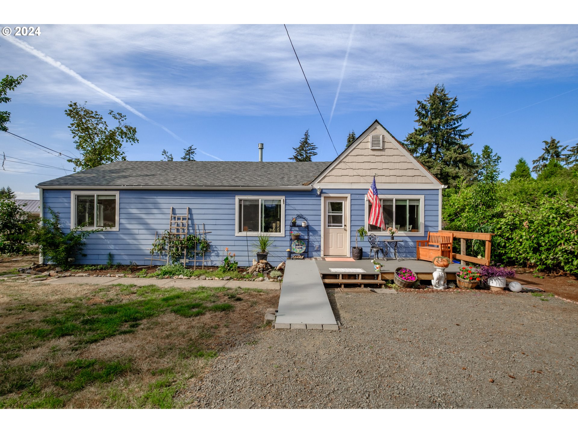 260 Crowfoot Road Lebanon, OR 97355 - Photo 2 of 33 Gallery Image 2