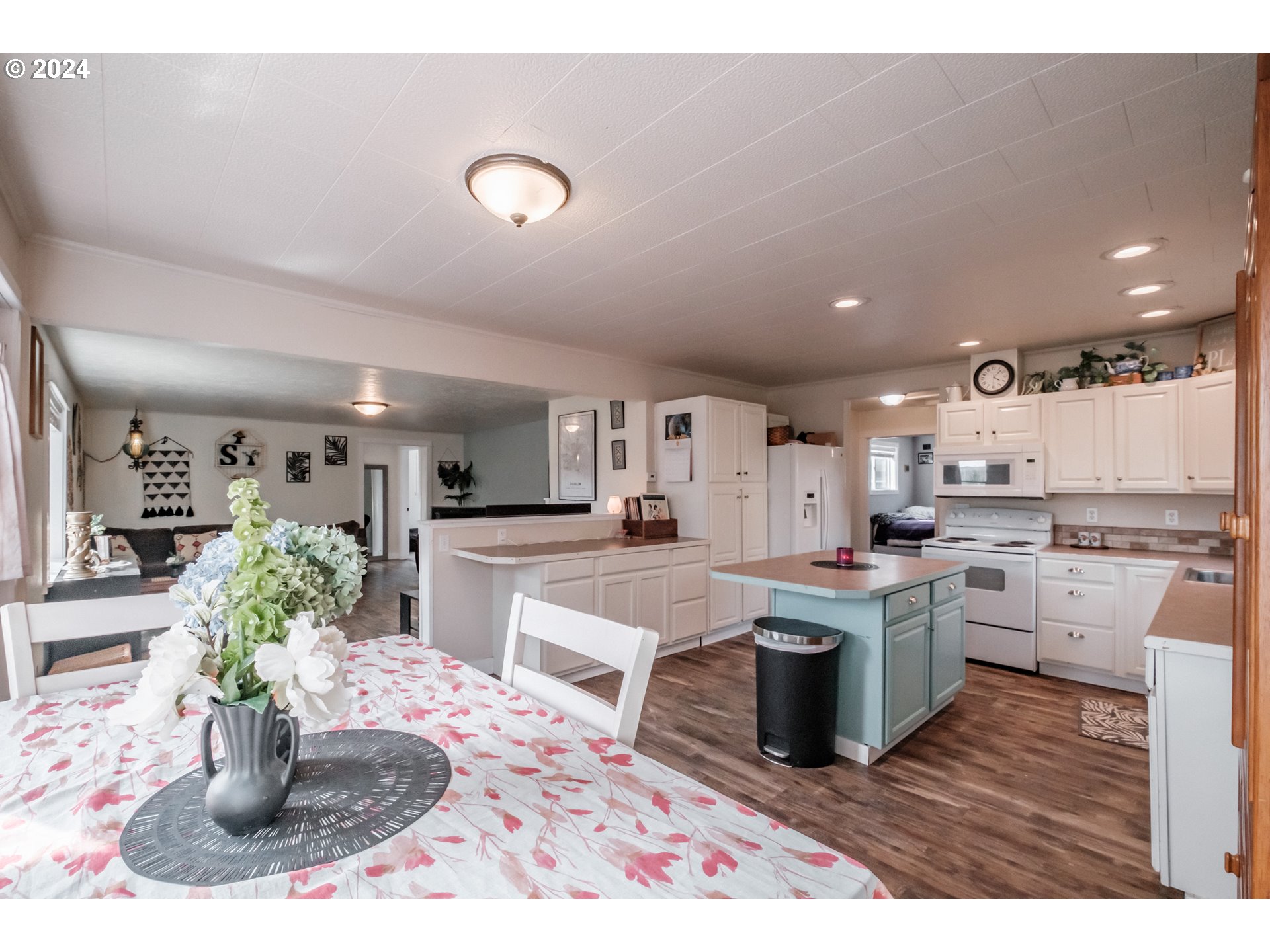 260 Crowfoot Road Lebanon, OR 97355 - Photo 4 of 33 Gallery Image 4