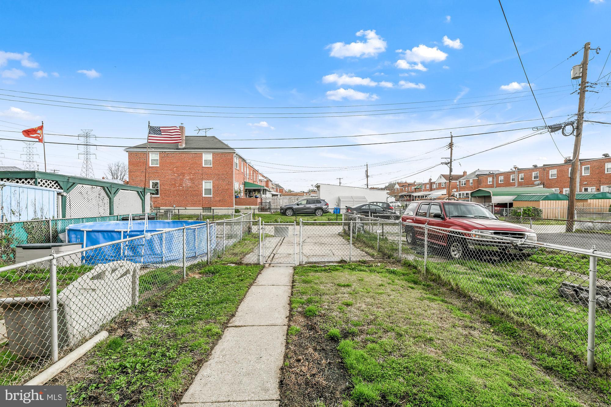 454 Westfield Road Baltimore, MD 21222 - Photo 25 of 28 Back yard / View / Parking
