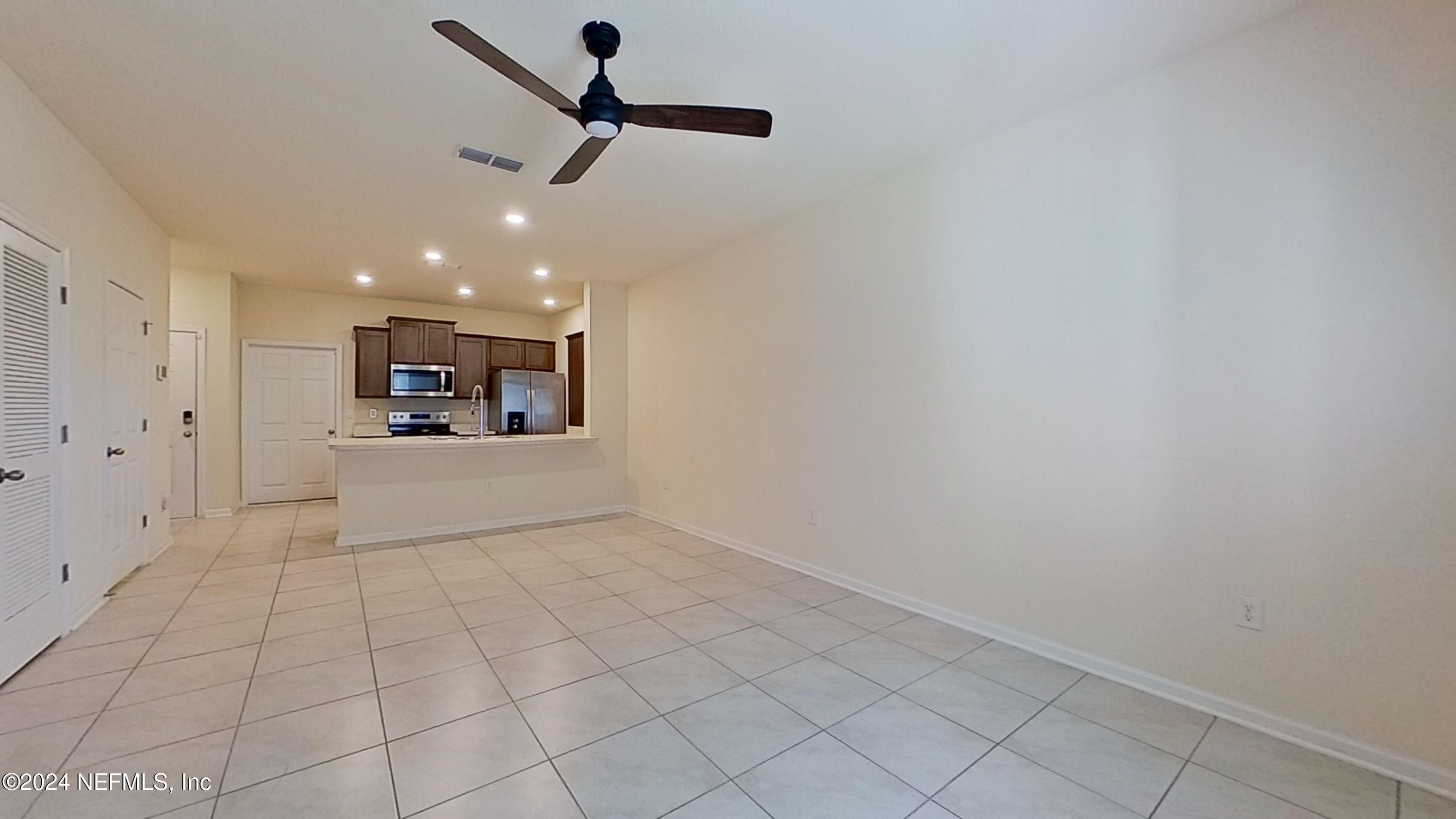 86624 Mainline Road Yulee, FL 32097 - Photo 5 of 21 12032024_140955