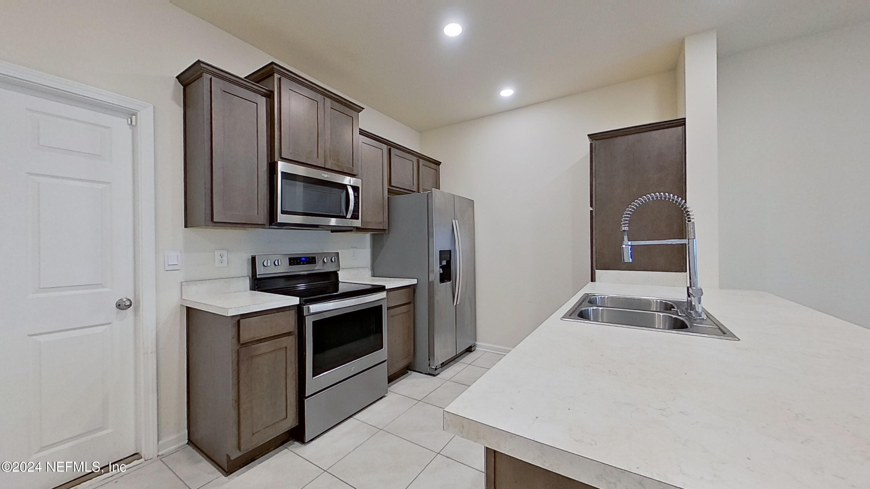 86624 Mainline Road Yulee, FL 32097 - Photo 8 of 21 12032024_141041