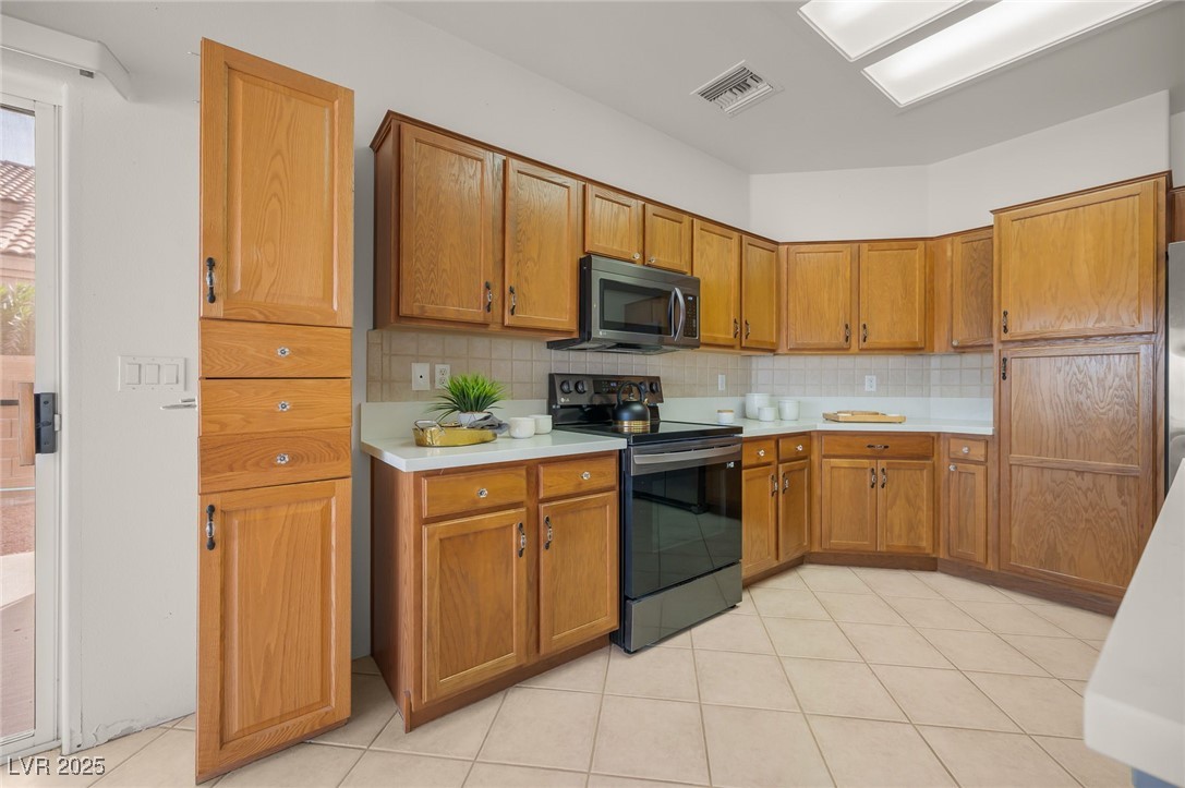 1115 Golf Club Drive Laughlin, NV 89029 - Photo 16 of 66